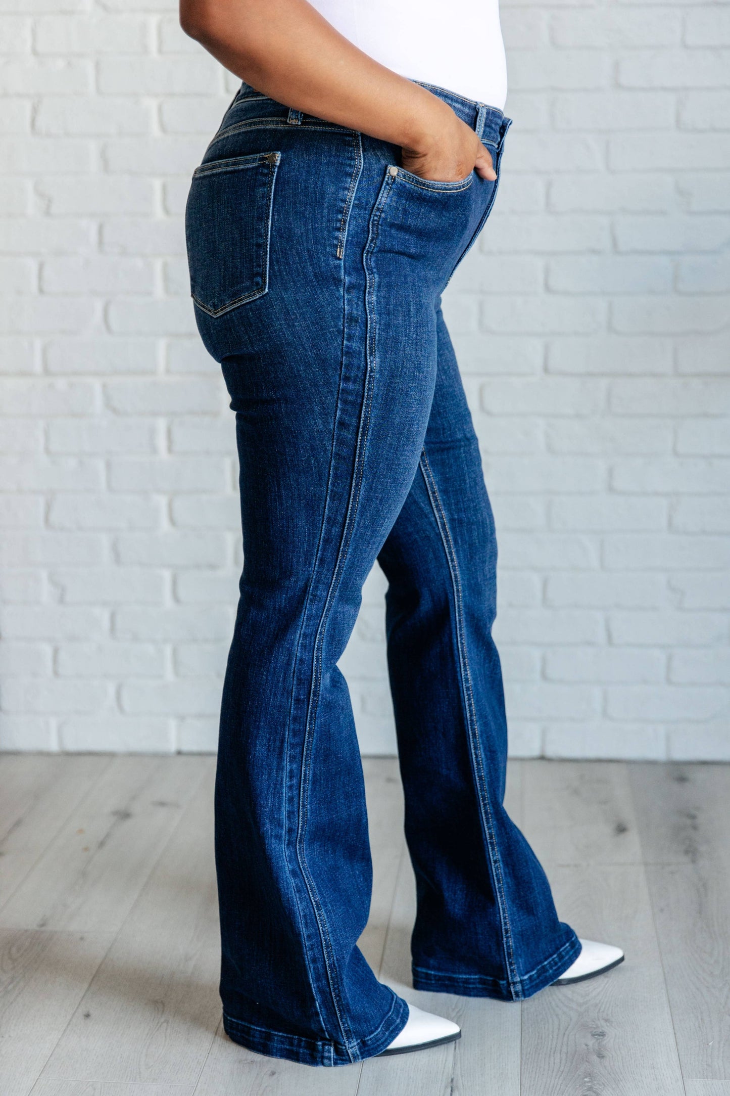 Judy Blue High Rise Side Seam Detail Flare Jeans: 13/31