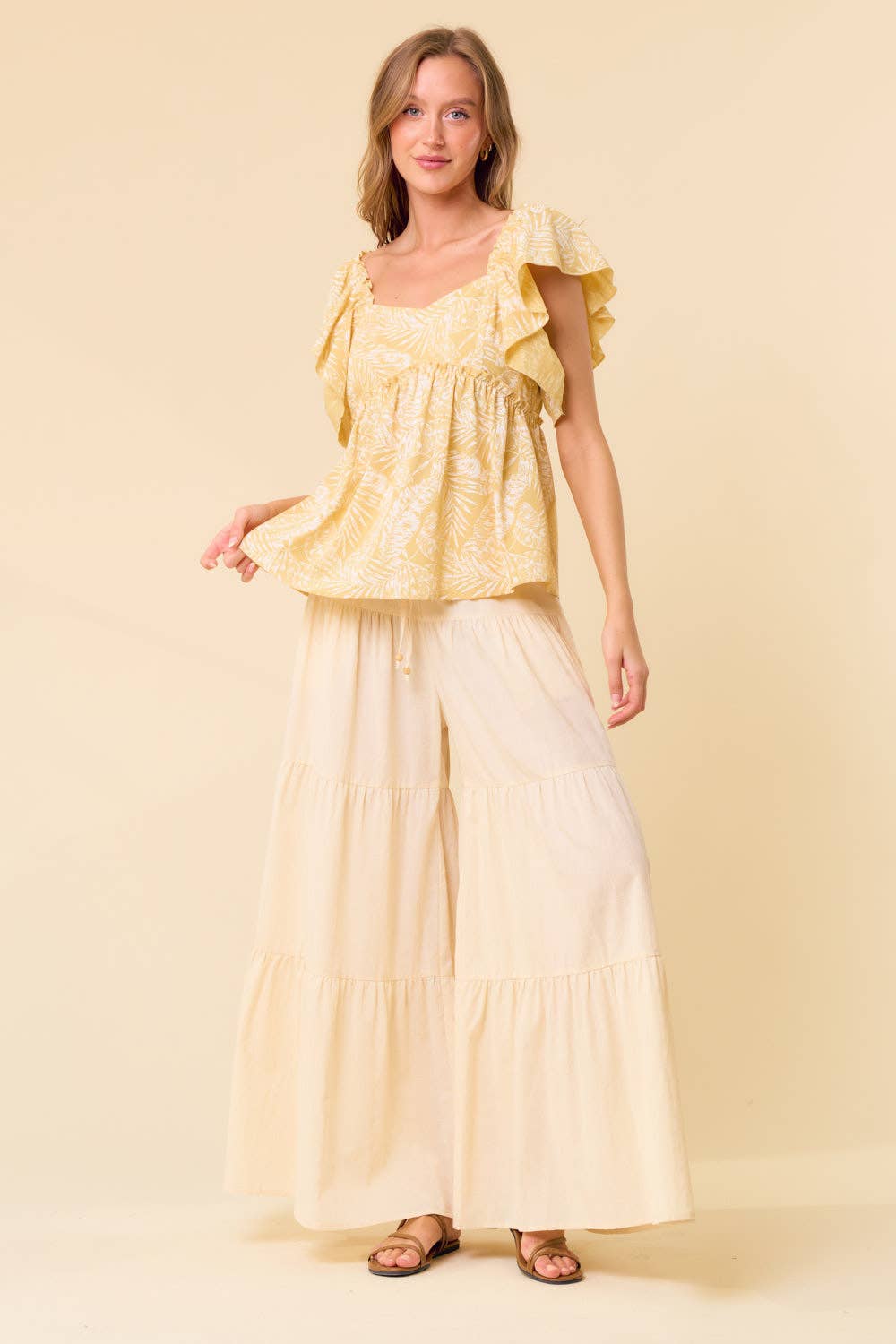 PALM LEAF PRINTED BUTTERFLY SLEEVE BABYDOLL TOP