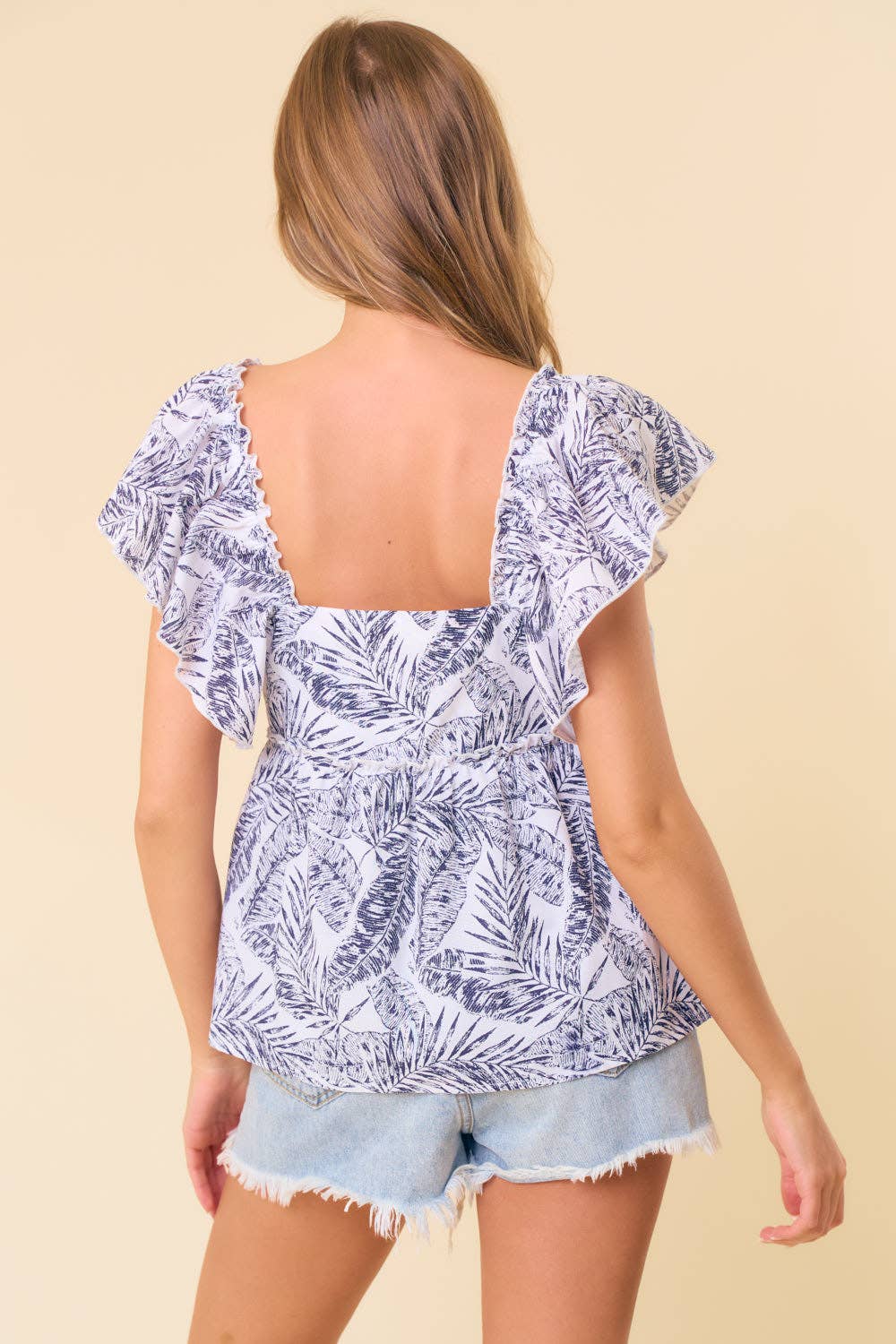 PALM LEAF PRINTED BUTTERFLY SLEEVE BABYDOLL TOP