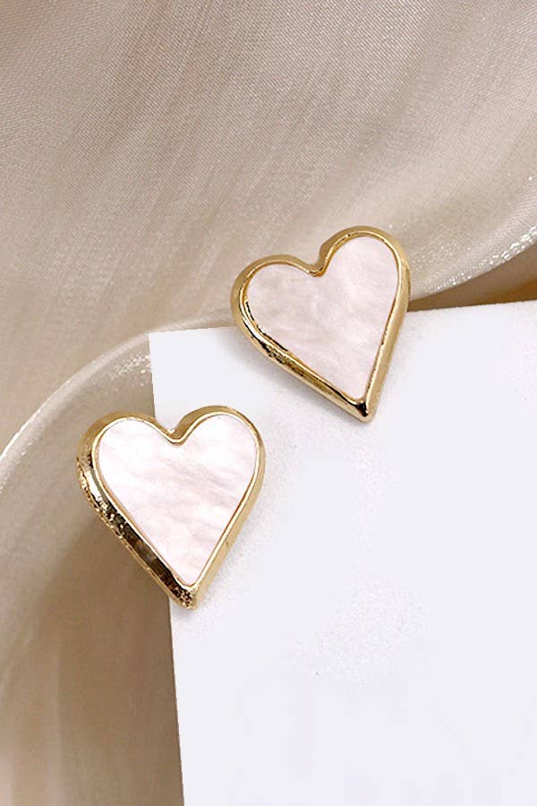 FLAT PEARL HEART GOLD EDGE EARRINGS