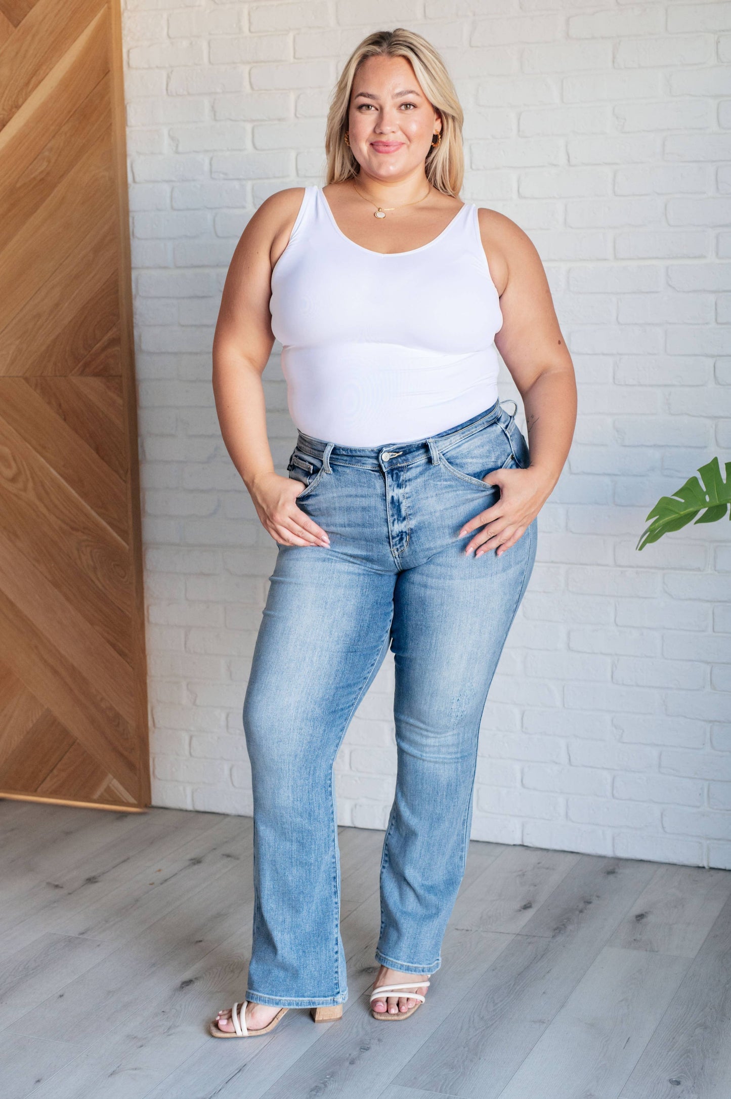 Judy Blue Mid Rise Clean Bootcut Jeans: 13/31