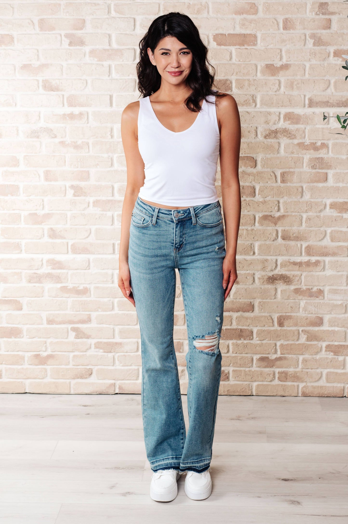 Judy Blue Mid Rise Distressed Released Hem Bootcut Jeans: 11/30