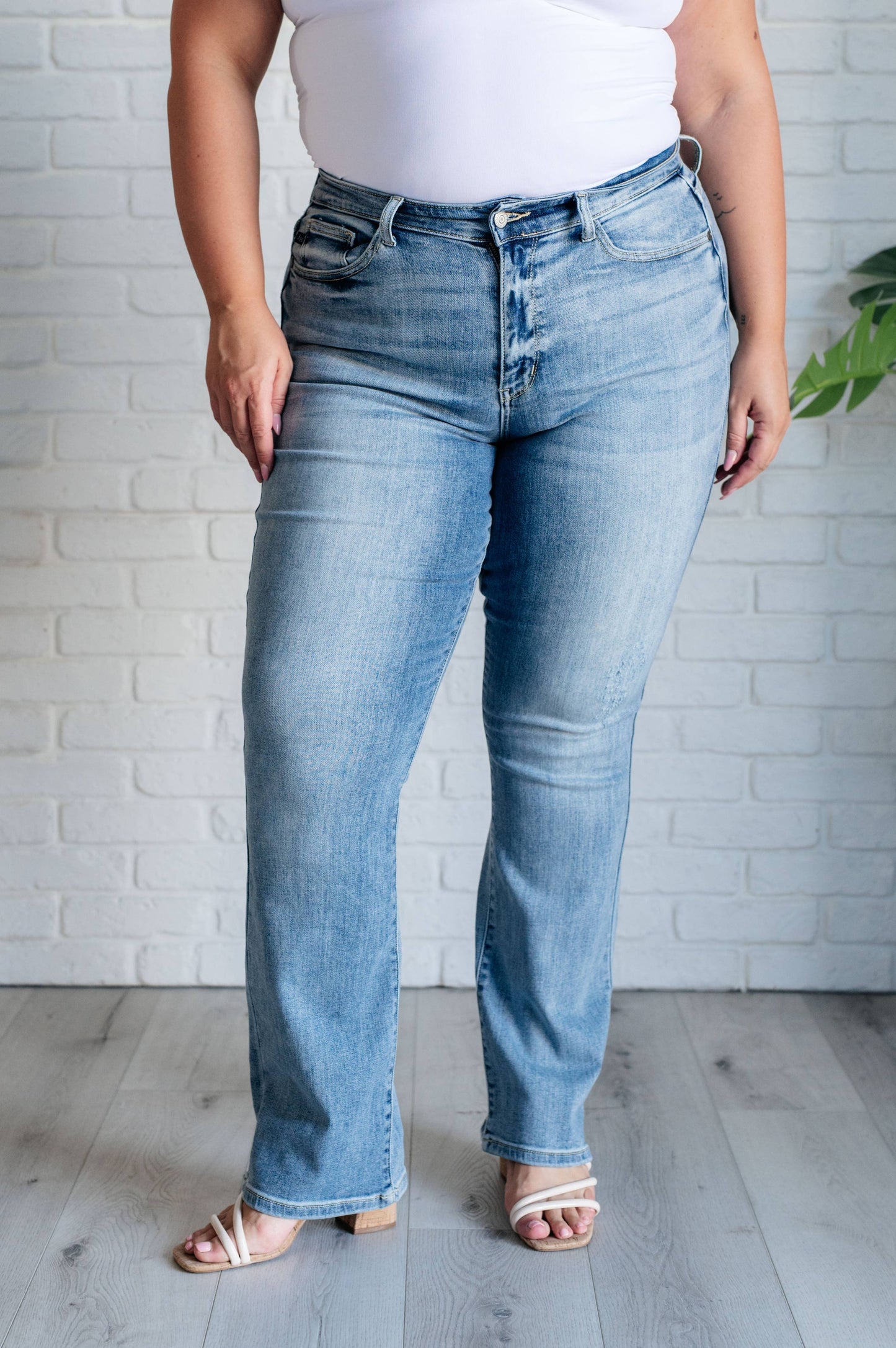 Judy Blue Mid Rise Clean Bootcut Jeans: 13/31