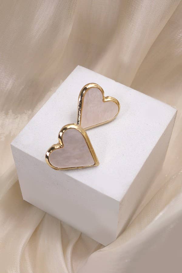 FLAT PEARL HEART GOLD EDGE EARRINGS