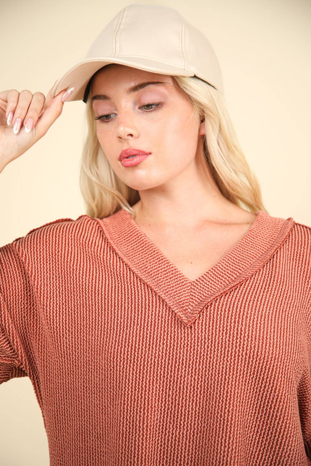 Two Tone Otto Ribbed V-Neck Oversized Knit Top