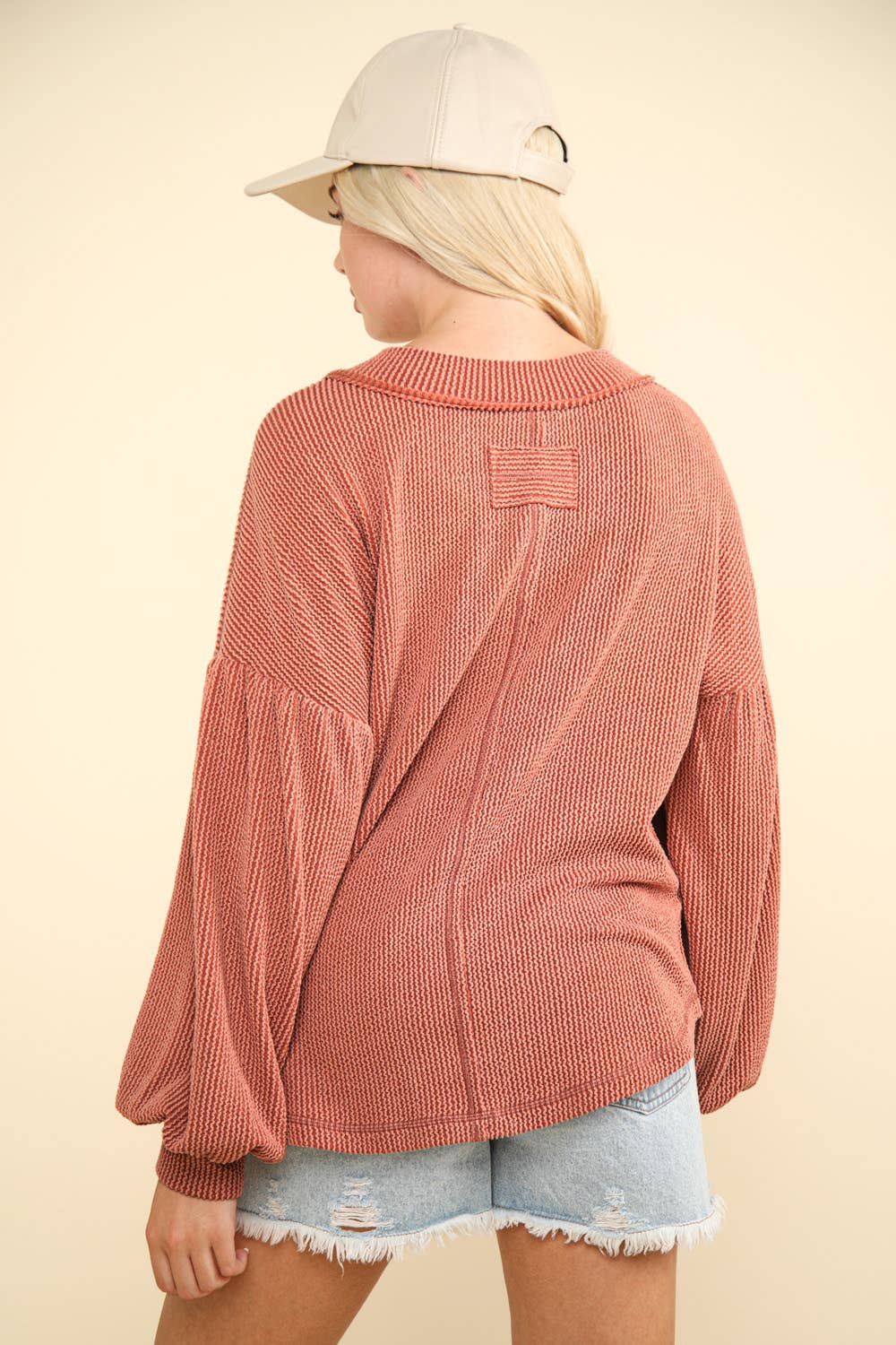 Two Tone Otto Ribbed V-Neck Oversized Knit Top