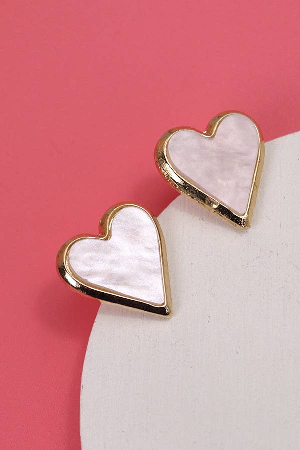 FLAT PEARL HEART GOLD EDGE EARRINGS