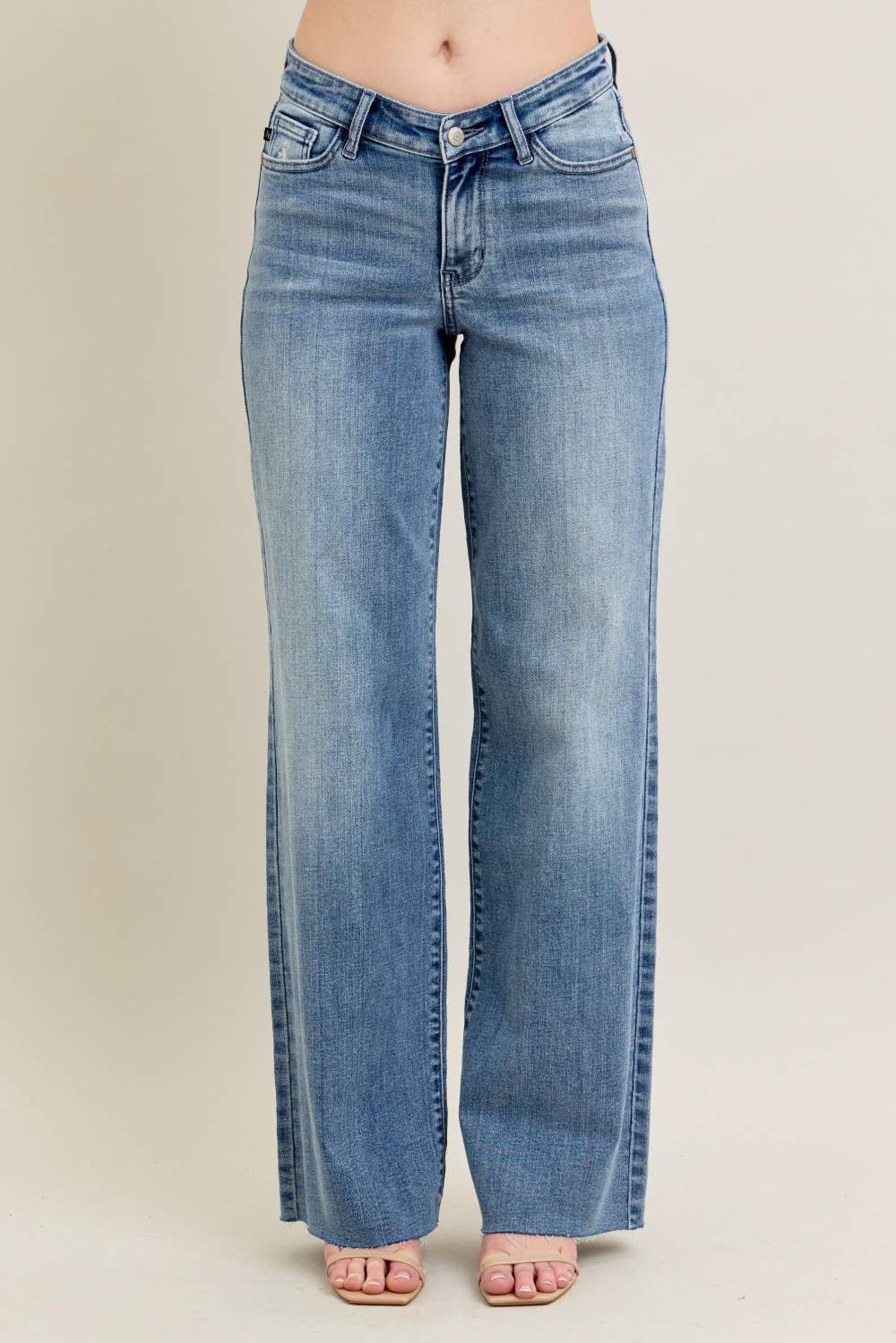 JB - V - Front Baggy Jean