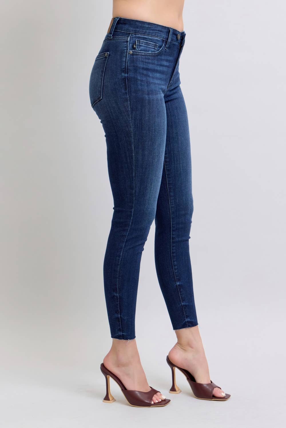 JB- MR Skinny w raw hem