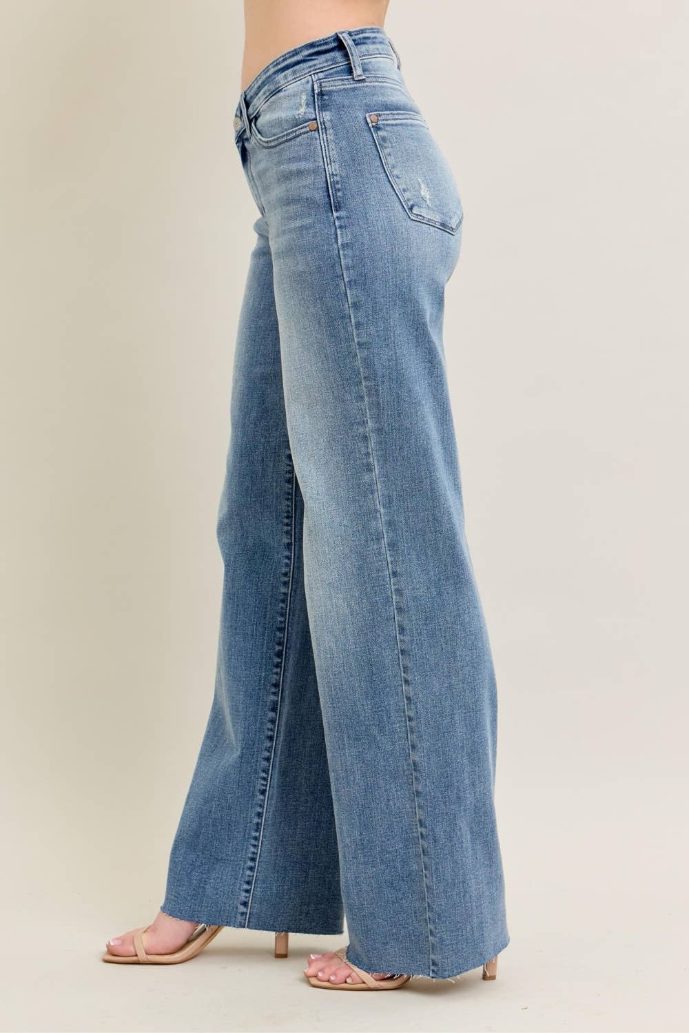 JB - V - Front Baggy Jean