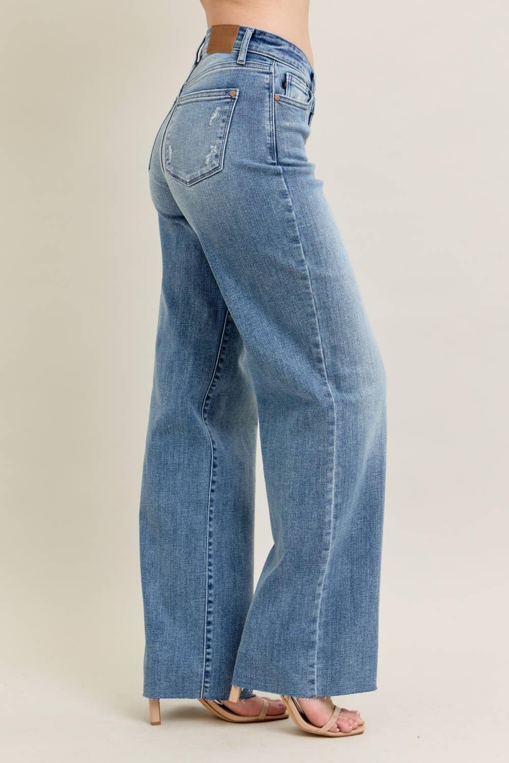 JB - V - Front Baggy Jean